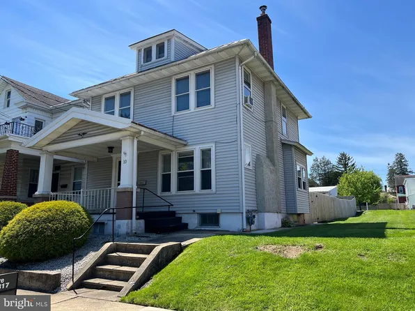 10 E Penn Ave, Robesonia, PA 19551