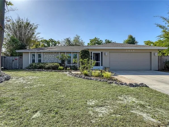 2818 Indianwood Way, Sarasota, FL 34232