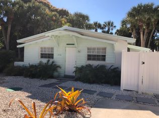 2120 NE Flamingo Ter, Jensen Beach, FL 34957