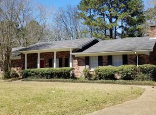 120 W Sedgwick Ct, Jackson, MS 39211