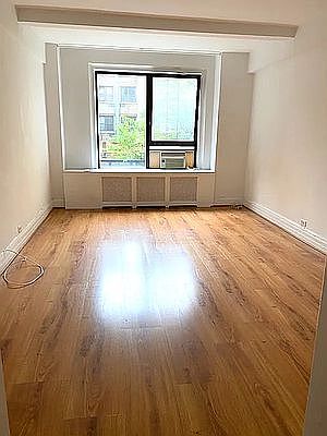 1st image of 235 W 102nd St APT 5S
