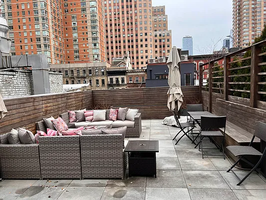 Rented by Chase Global M Realty LLC | media 21