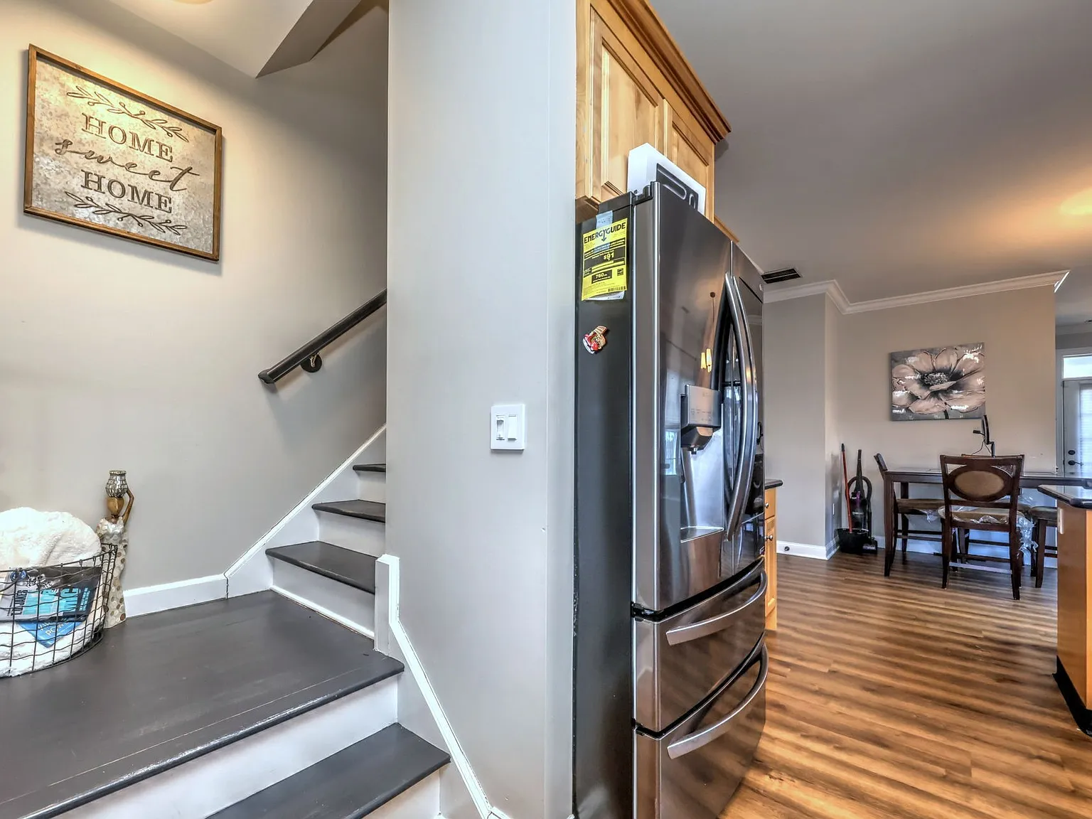 3 bed, 2.5 bath, 1583 sqft, $3,000 — Photo 1