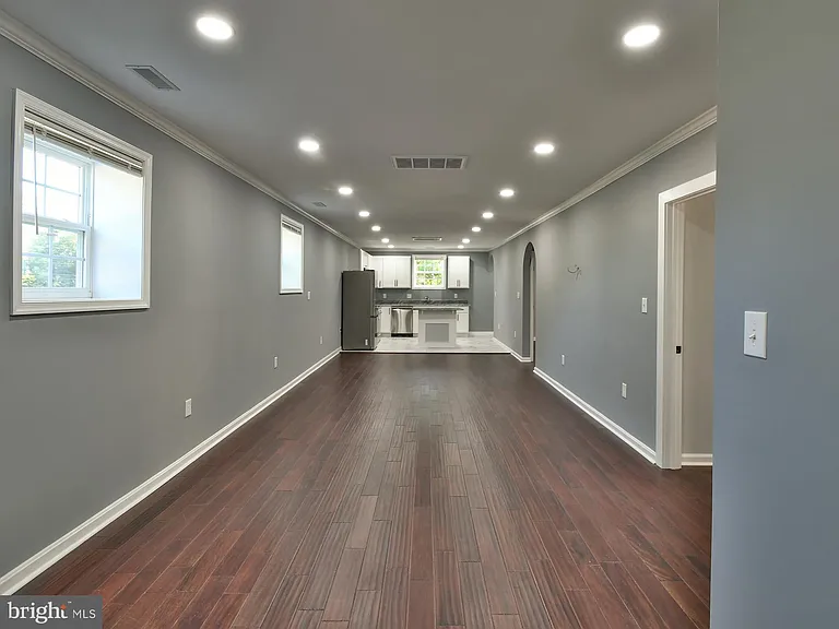 3801 Portal Ave — Photo 4