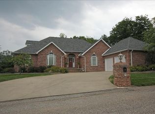 11 Wildwood Oaks, Ona, WV 25545