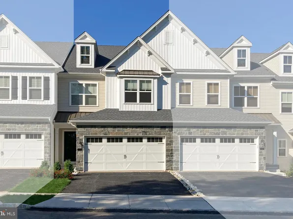 26 Parry Way #143, Warminster, PA 18974