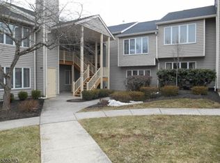 75 Westchester Ter, Annandale, NJ 08801