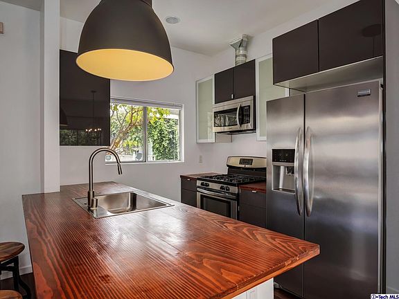 3rd image of 4859 Coldwater Canyon Ave APT 12A