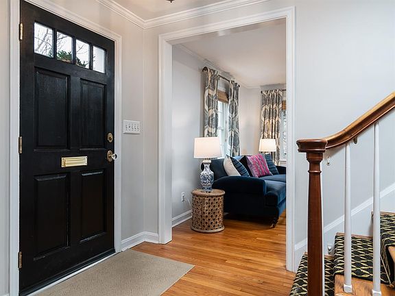 5th image of 620 Lexington Ave