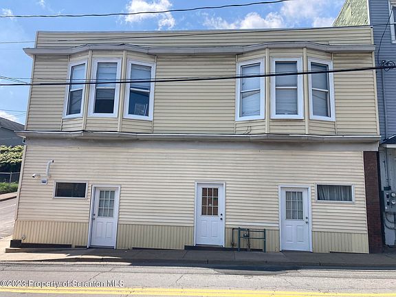 2nd image of 590-592 Main St