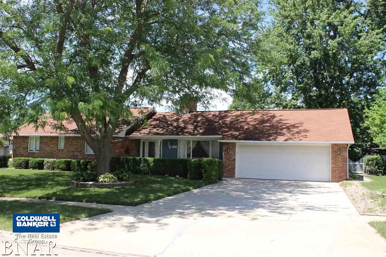 3014 Carlene Dr photo 1