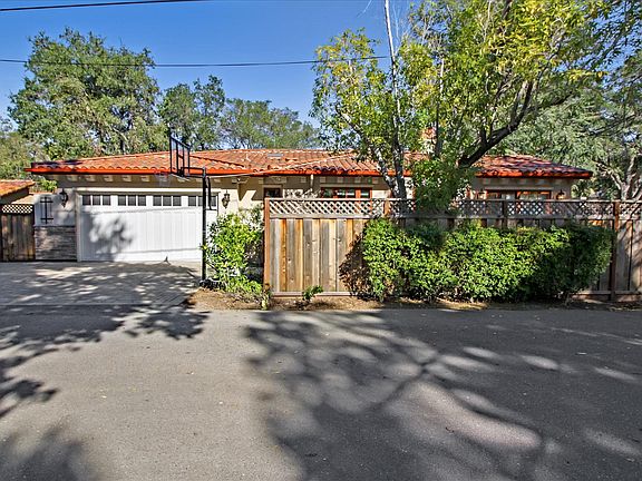 3rd image of 14451 Oak Pl