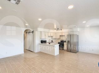 458 E Quail Ave APT 2, Apache Junction, AZ 85119