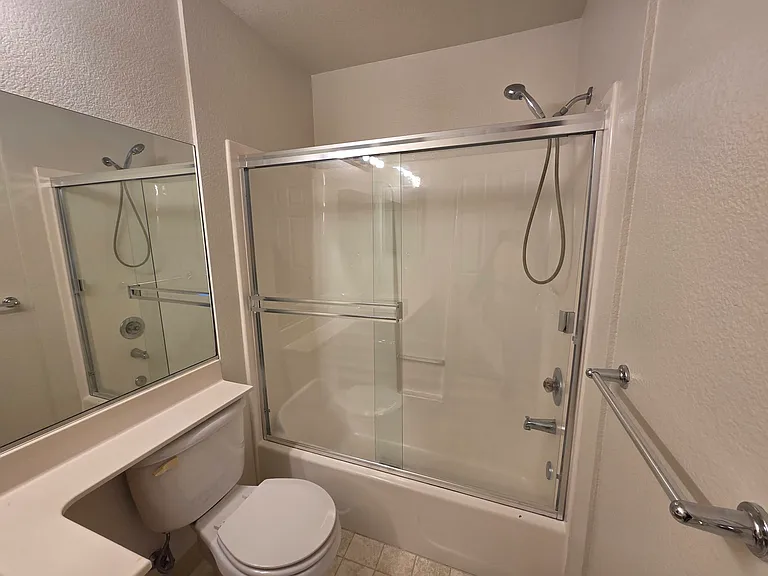 252 Lansing Way — Photo 13