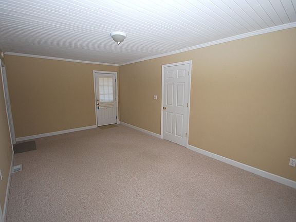 4th image of 1103 Grayland St