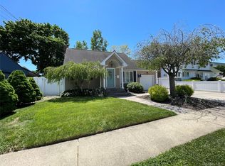 36 34th Street, Copiague, NY 11726