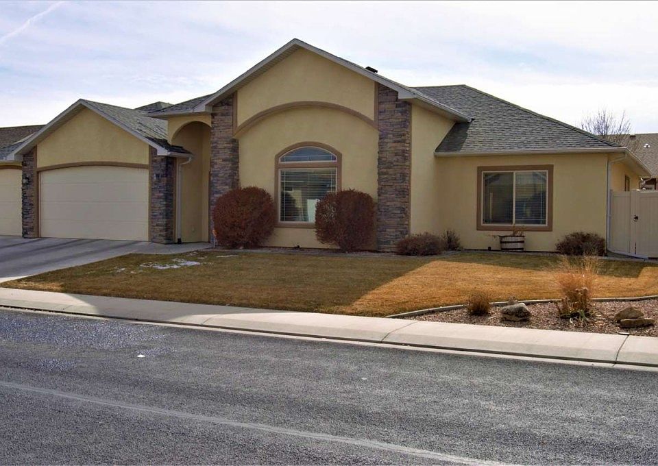 1st image of 2925 River Bend Ln