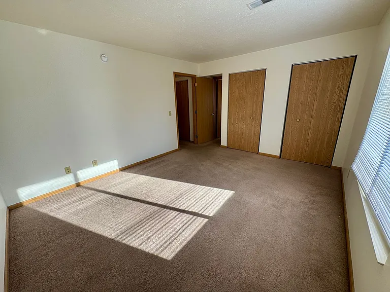 Lakeland Villa Apartments — Photo 47