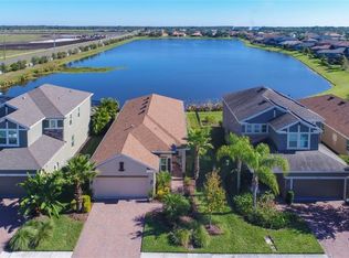 8260 Nandina Dr, Sarasota, FL 34240