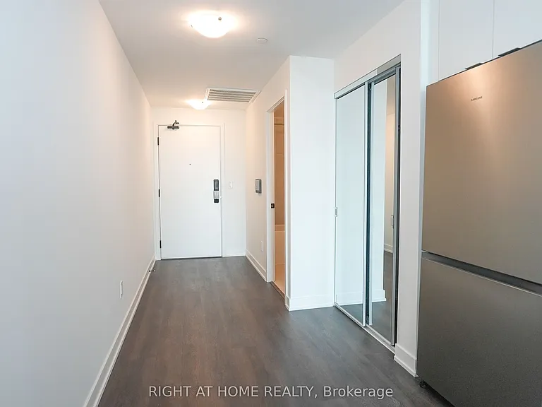 2075 Lakeshore Rd #308 — Photo 10