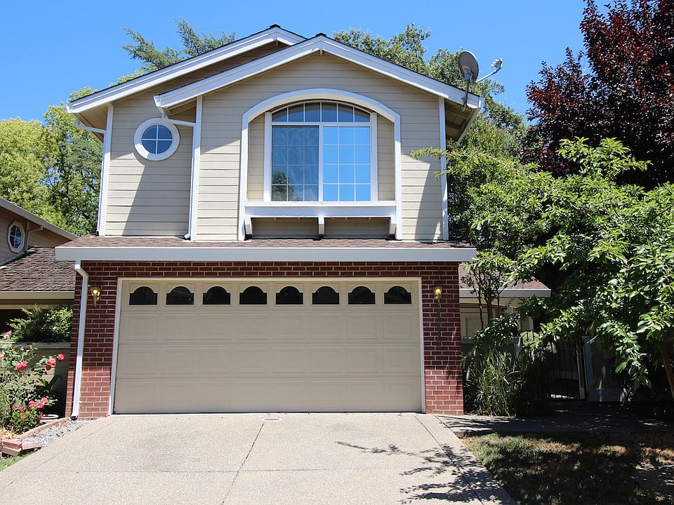 1st image of 4012 Eastwood Village Ln