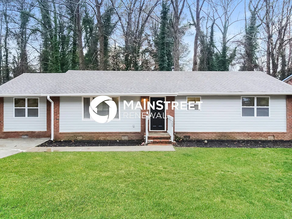 1349 Willow Trl SW