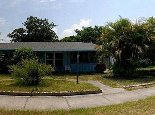 7653 Ridge Rd, Seminole, FL 33772