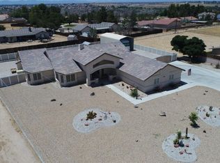 18423 Cocopah Rd, Apple Valley, CA 92307