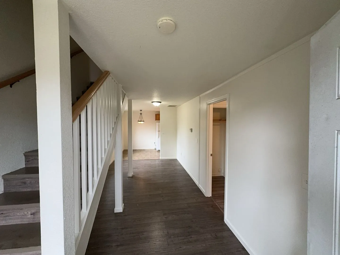 4 Bedroom 1.5 Bath Townhouse located in Arcata — Photo 3