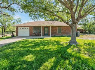 124 Encino Dr, Del Rio, TX 78840