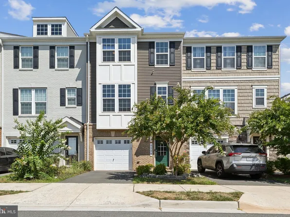 8534 Fortrose Dr, Manassas, VA 20109