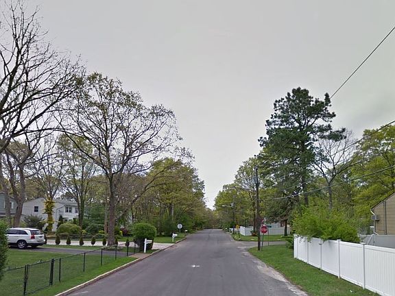 4th image of 31 Cranford Blvd