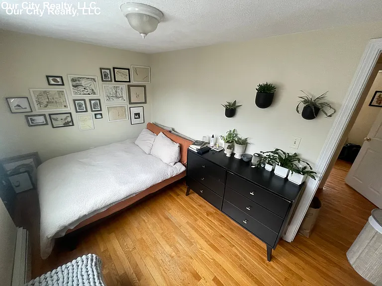 13B Suffolk St #B — Photo 8