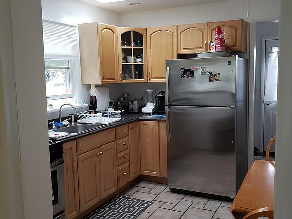 5th image of 720 Long Branch Ave