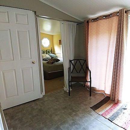 5th image of 50 W Lakeside Cir