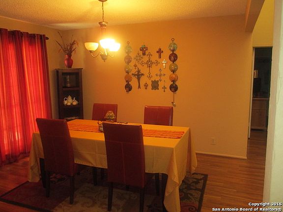 4th image of 12302 Mapletree Dr