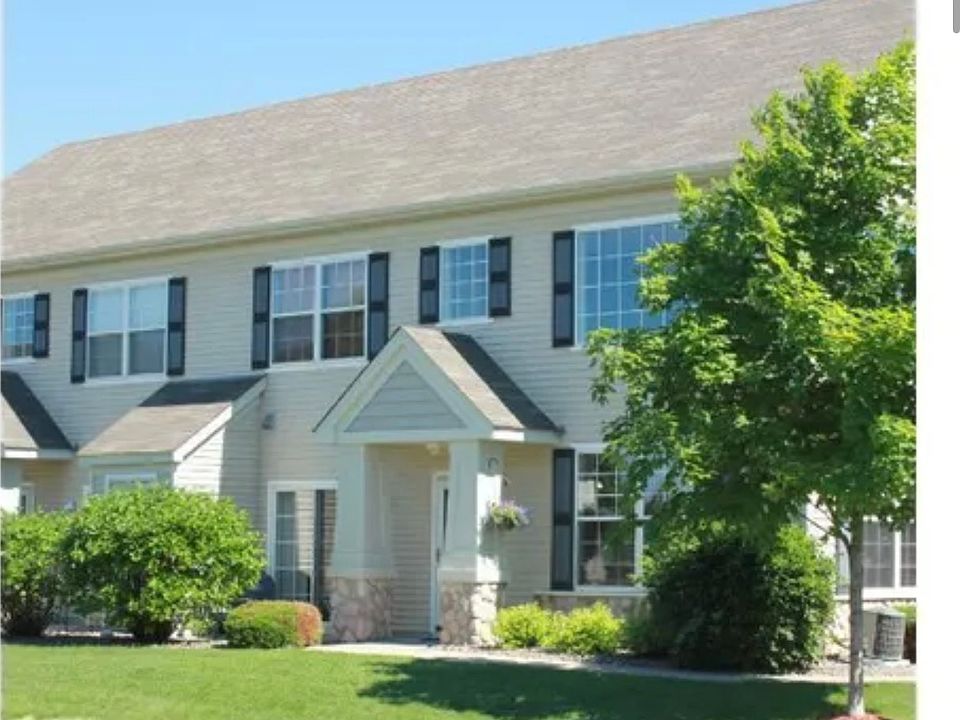 1st image of 11371 Eldorado St NE Unit E