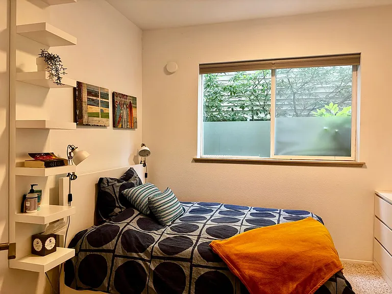 3221 Tg Franklin Avenue Flats Llc — Photo 17