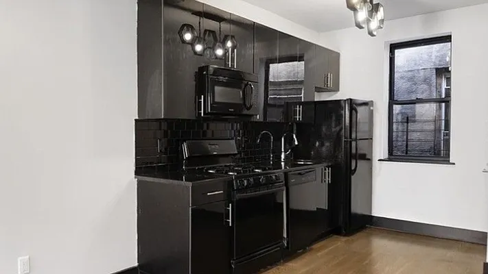 Rented by Nooklyn NYC LLC | media 33