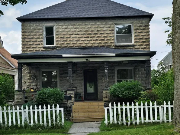 811 Howard St, Port Huron, MI 48060