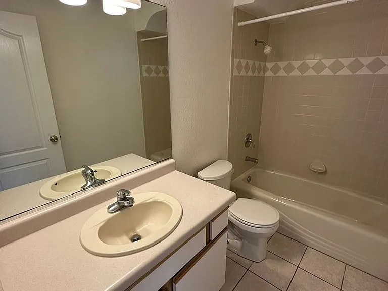 3503 Northpointe Dr — Photo 25