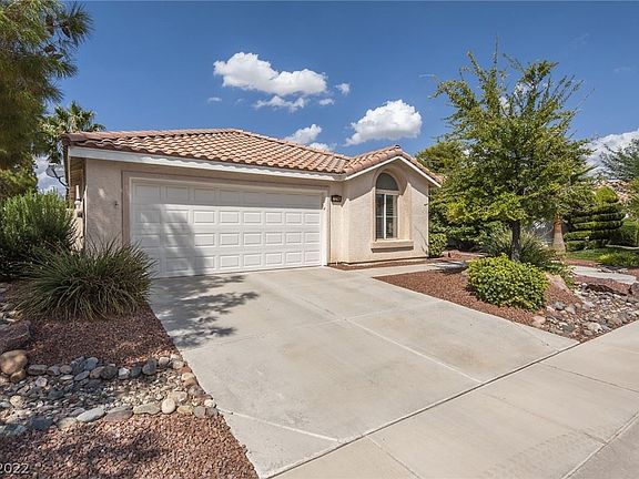 3rd image of 1206 Deer Horn Ln