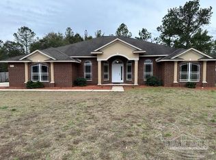 9891 Nichols Lake Rd, Milton, FL 32583