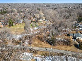 1499 S Peace Haven Rd, Clemmons, NC 27012