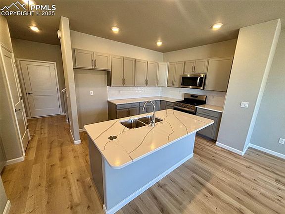 7th image of this home