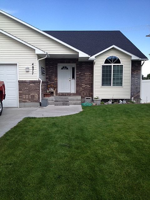 1st image of 4877 Victorian Way