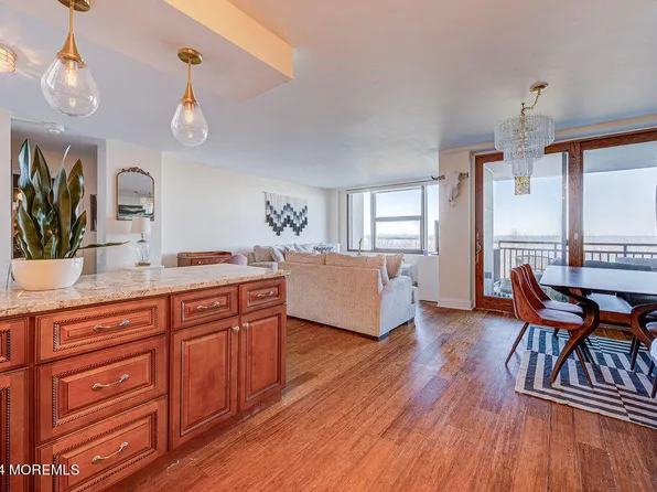 1 Scenic Drive #406, Highlands, NJ 07732