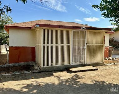 8121 Bertal St, Lamont, CA, 93241