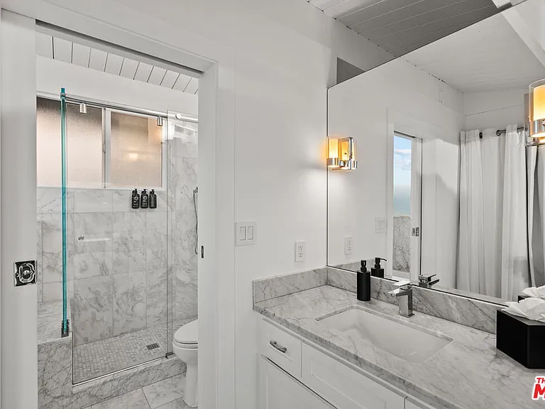 26044 E Pacific Coast Hwy — Photo 50
