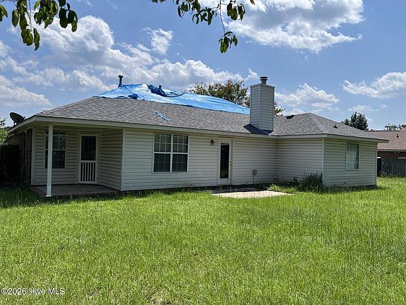 3rd image of 154 Summerfield Circle